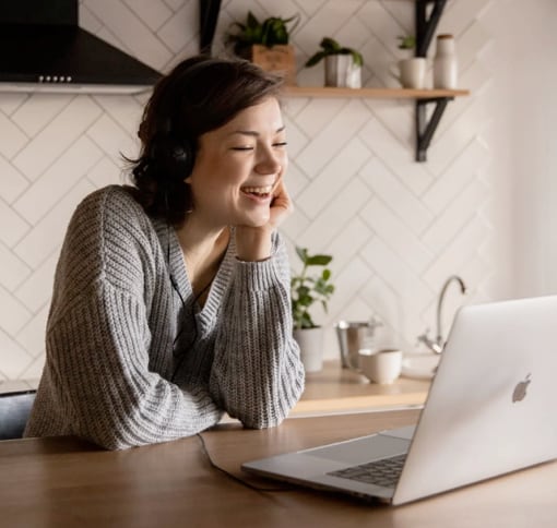 woman-in-videocall